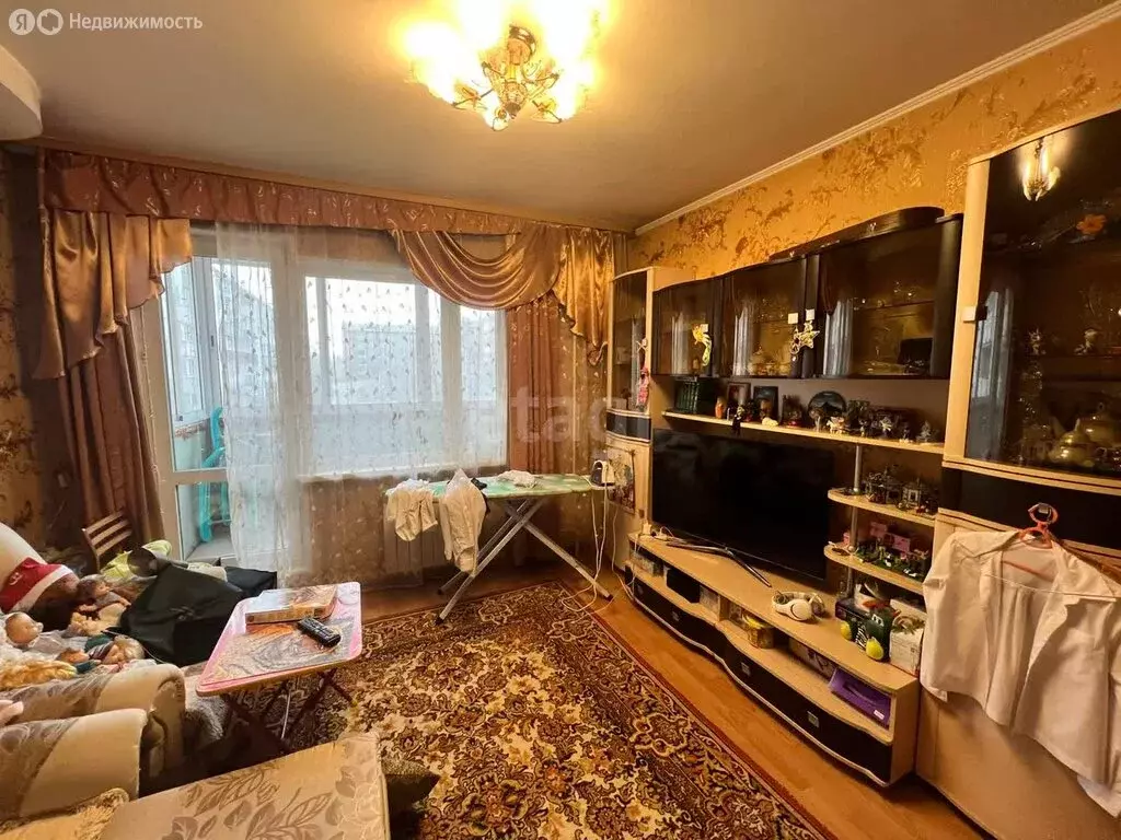 3-комнатная квартира: Улан-Удэ, улица Пушкина, 24А (64 м) - Фото 1