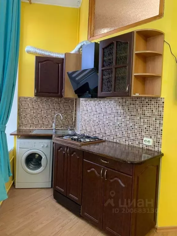 2-к кв. Астраханская область, Астрахань ул. Ленина, 8 (50.0 м) - Фото 1