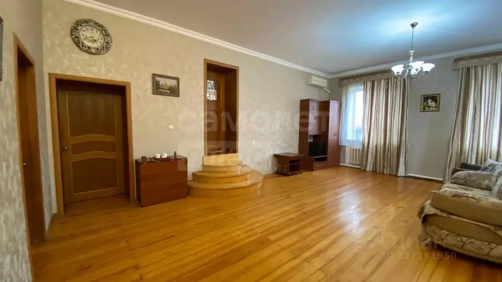 Дом в Оренбургская область, пос. Саракташ ул. Придорожная, 10 (300 м) - Фото 2