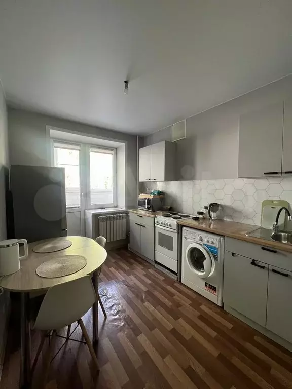 1-к. квартира, 32 м, 1/3 эт. - Фото 0
