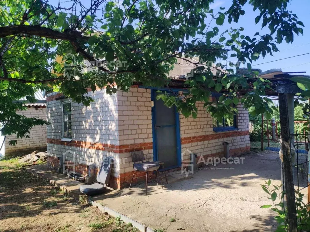 Дом в Волгоградская область, Светлоярский район, Кировское с/пос, ... - Фото 1