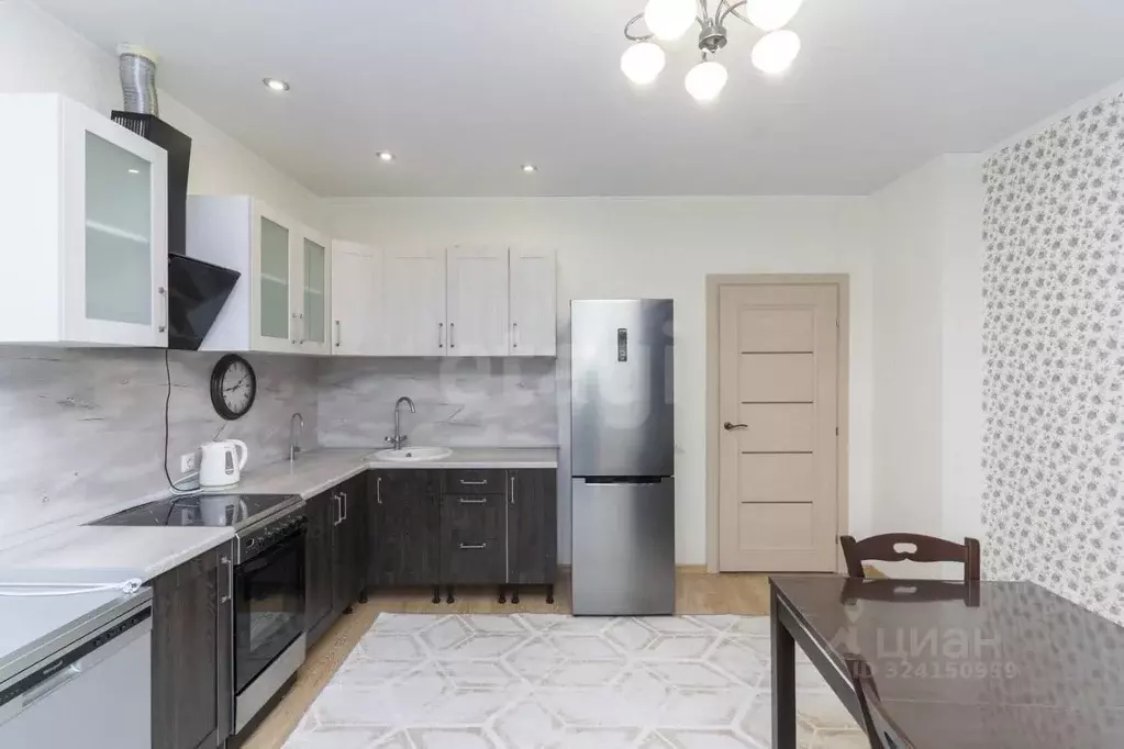 2-к кв. Тюменская область, Тюмень ул. Николая Зелинского, 16 (70.0 м) - Фото 1