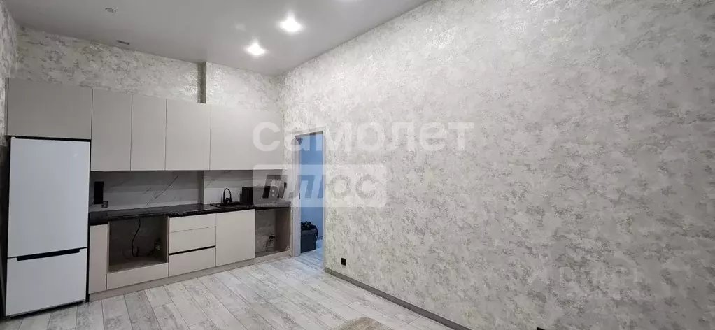 2-к кв. Пензенская область, Пенза ул. Измайлова, 38к2 (65.0 м) - Фото 1