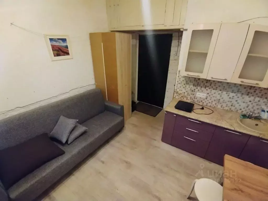 Студия Свердловская область, Екатеринбург ул. Лобкова, 129 (15.0 м) - Фото 1