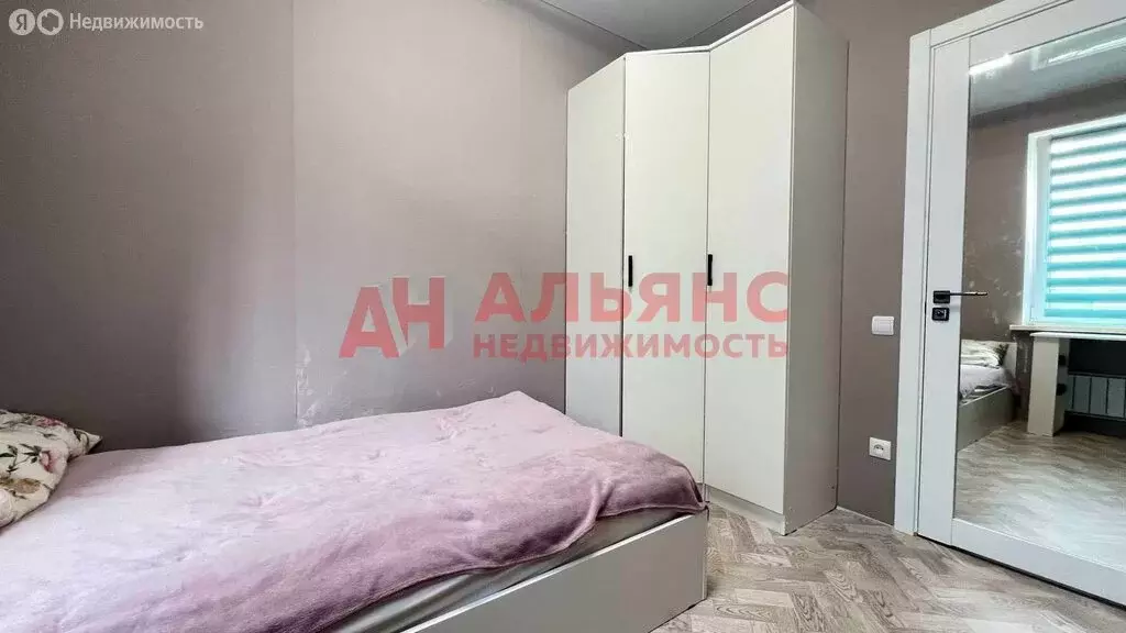 2-комнатная квартира: Придорожный, микрорайон Южный Город, улица ... - Фото 0