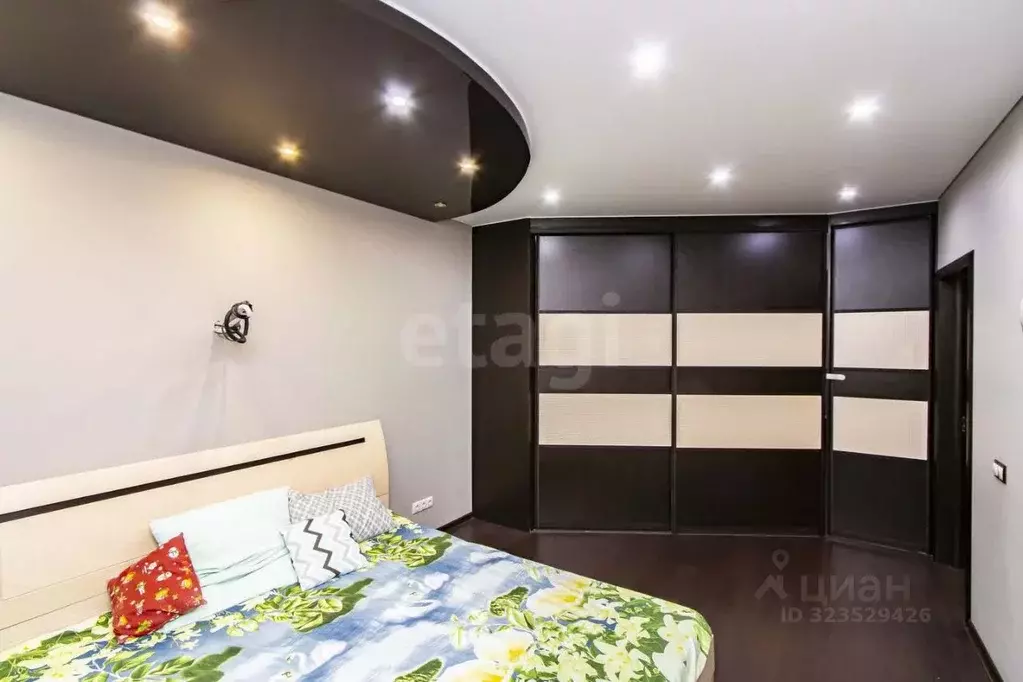 2-к кв. Тюменская область, Тюмень ул. Щорса, 2к1 (55.0 м) - Фото 1