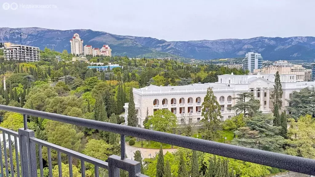 1-комнатная квартира: Ялта, улица К. Маркса (51.5 м) - Фото 0