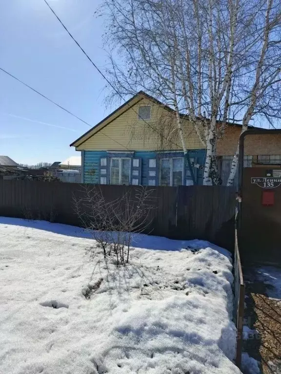 Дом в Омская область, Любинский рп ул. Ленина, 135 (76 м) - Фото 1