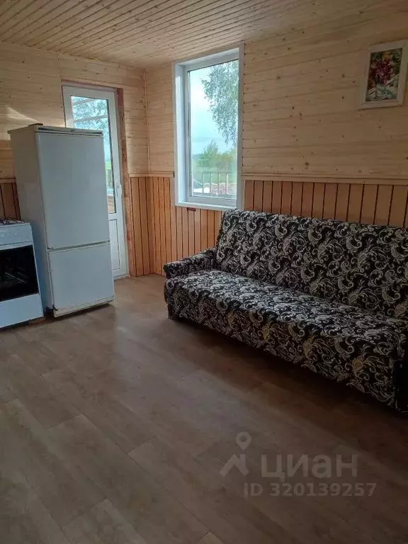 Дом в Тверская область, Осташков ул. Малая Рябочкина, 16 (35 м) - Фото 1