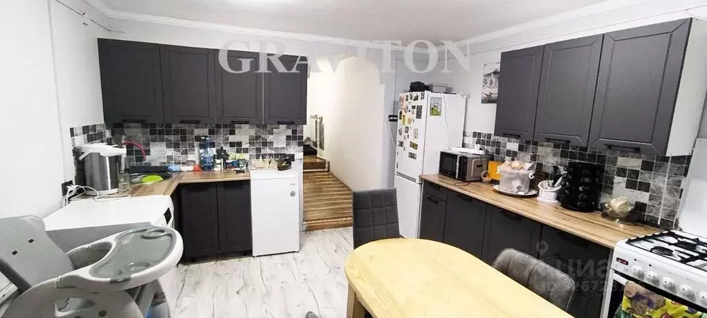 Дом в Алтай, Горно-Алтайск ул. Фрунзе (98 м) - Фото 1