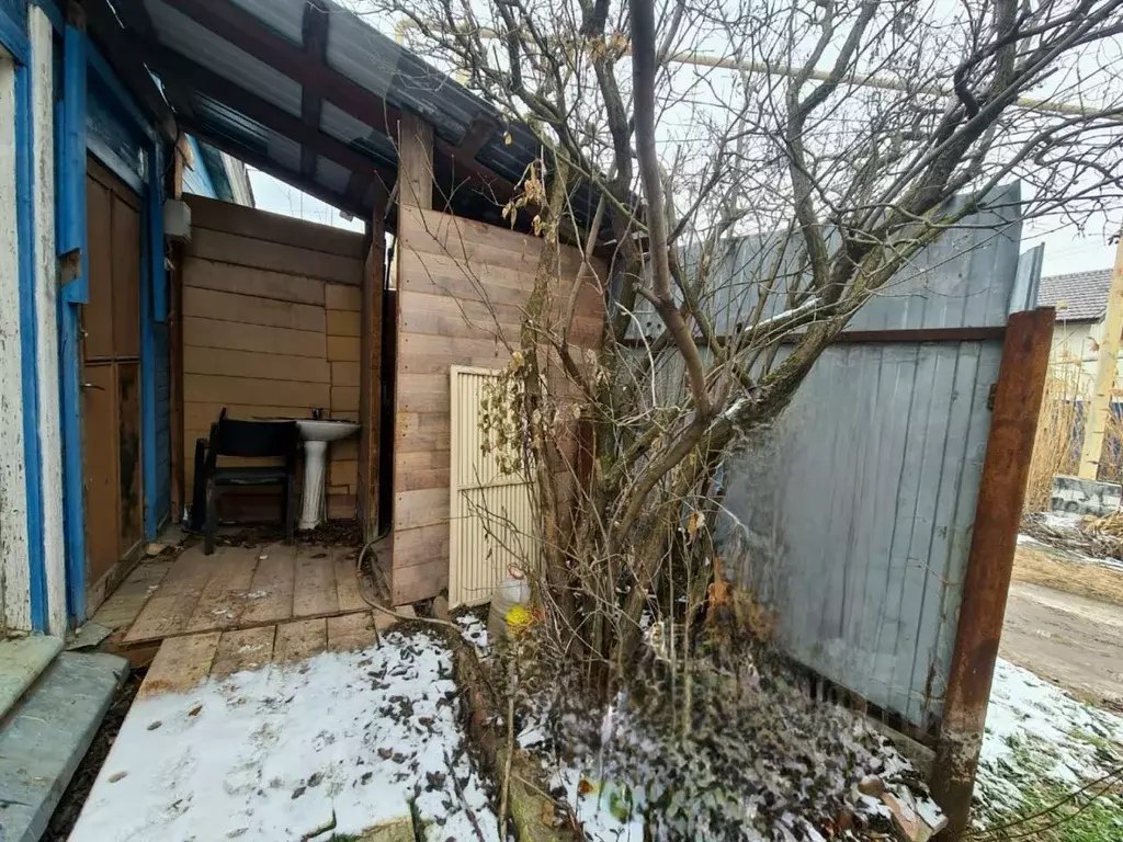 Дом в Астраханская область, Астрахань пер. 2-й Химиков (42 м) - Фото 1