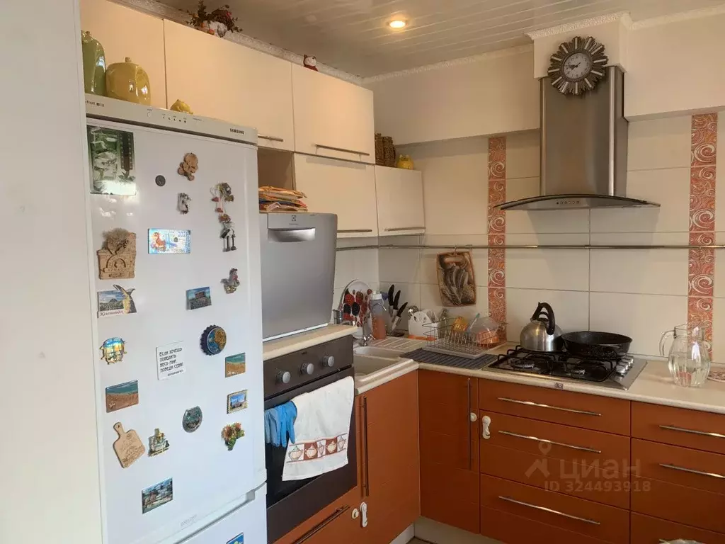 3-к кв. Мурманская область, Кола просп. Виктора Миронова, 7 (61.0 м) - Фото 2