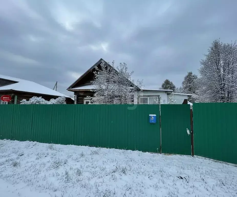 Дом в Тверская область, Кимрский муниципальный округ, д. Неклюдово  ... - Фото 1