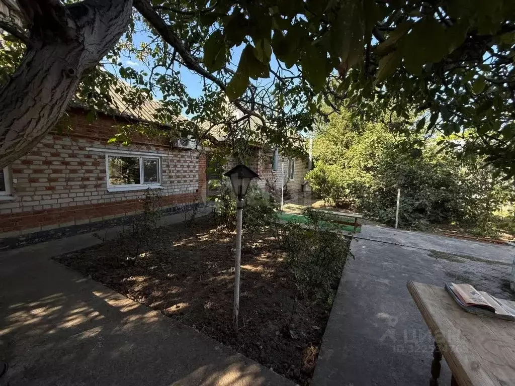 Дом в Краснодарский край, Темрюкский район, Фонталовское с/пос, пос. ... - Фото 1