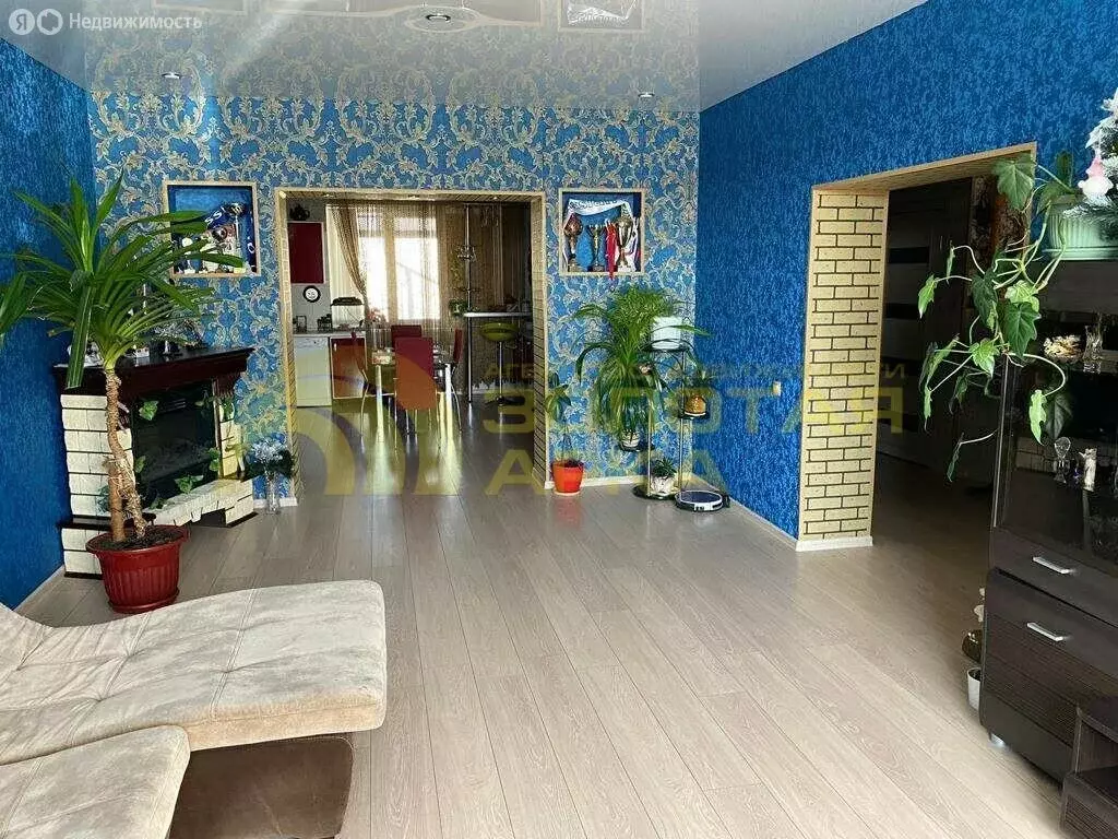 Дом в Крымск, улица Луначарского (168 м) - Фото 1