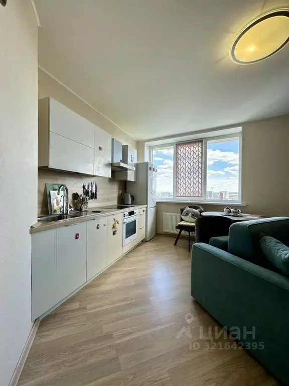 1-к кв. Свердловская область, Екатеринбург ул. Водоемная, 72 (44.0 м) - Фото 0