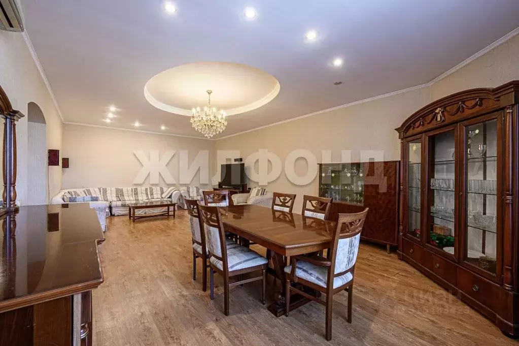 5-к кв. Новосибирская область, Новосибирск ул. Державина, 11 (207.0 м) - Фото 1