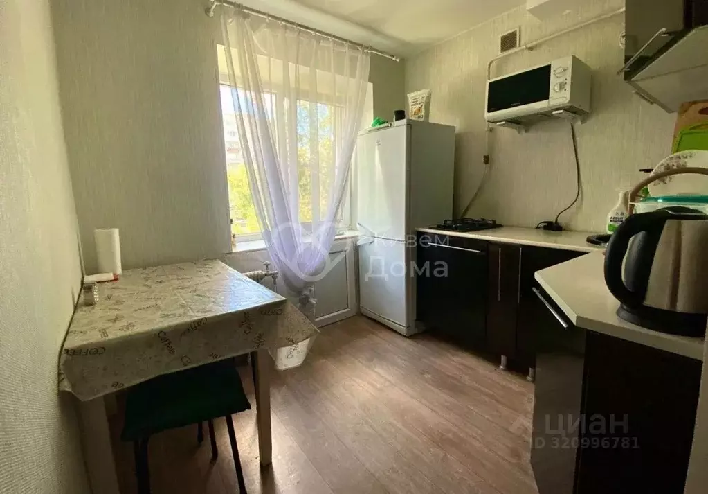 2-к кв. Волгоградская область, Волгоград ул. 64-й Армии, 10 (40.5 м) - Фото 1