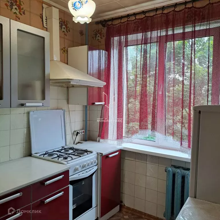 Продаётся 4-к квартира, 61.8 м - Фото 0