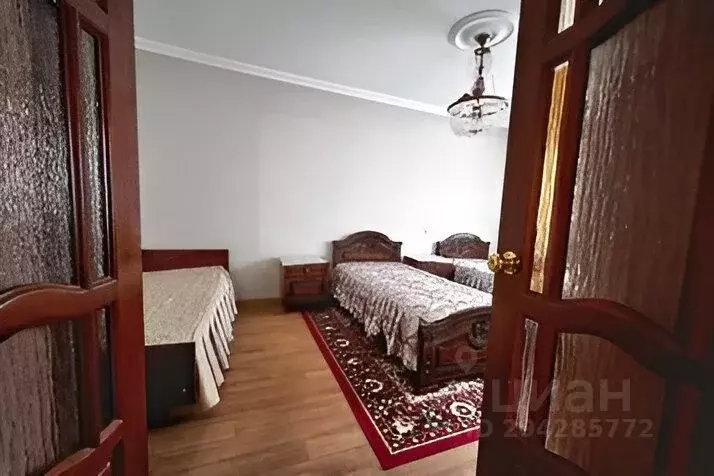 2-к кв. Ставропольский край, Кисловодск ул. Чкалова, 34 (55.0 м) - Фото 0
