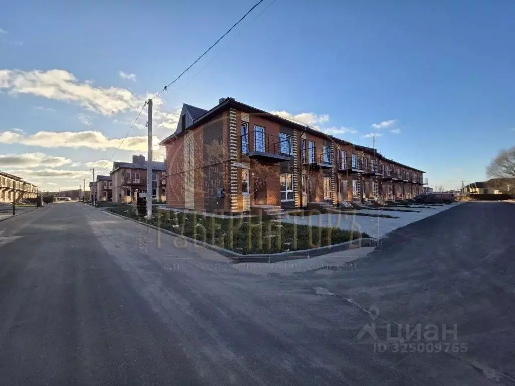 Таунхаус в Тверская область, Калининский муниципальный округ, д. ... - Фото 1