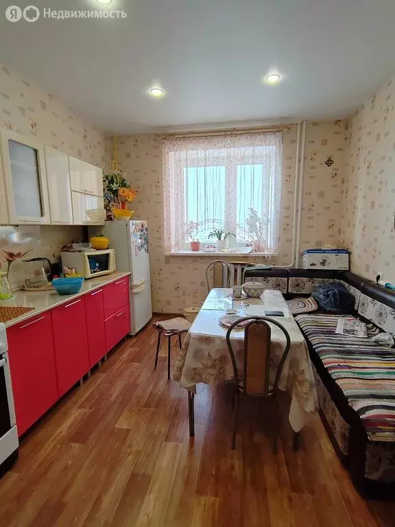 2-комнатная квартира: Лысьва, проспект Победы, 25/2 (69.6 м) - Фото 1