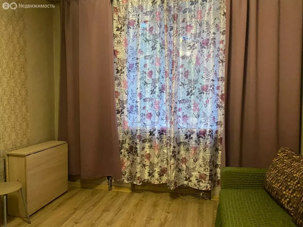 1к в 3-комнатной квартире (15 м) - Фото 0