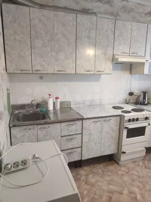 1-к. квартира, 42 м, 8/10 эт. - Фото 1