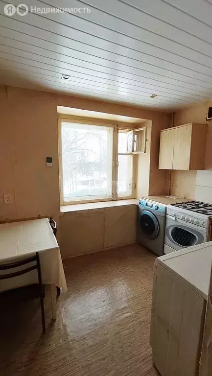 3-комнатная квартира: Кирово-Чепецк, Первомайская улица, 4к4 (58.3 м) - Фото 1