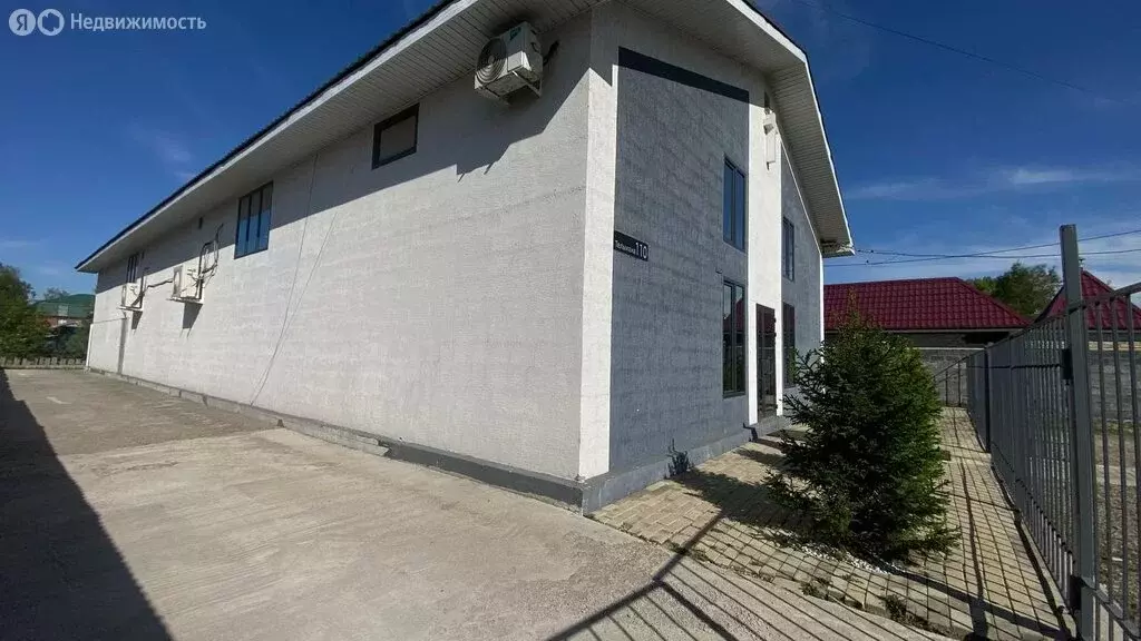 Дом в Иркутск, улица Тельмана, 110 (401.5 м) - Фото 1