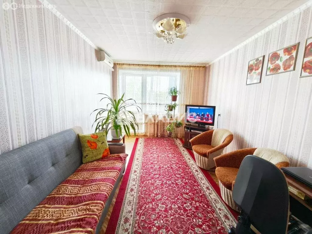 3-комнатная квартира: посёлок Майский, Садовая улица, 4А (61.2 м) - Фото 1