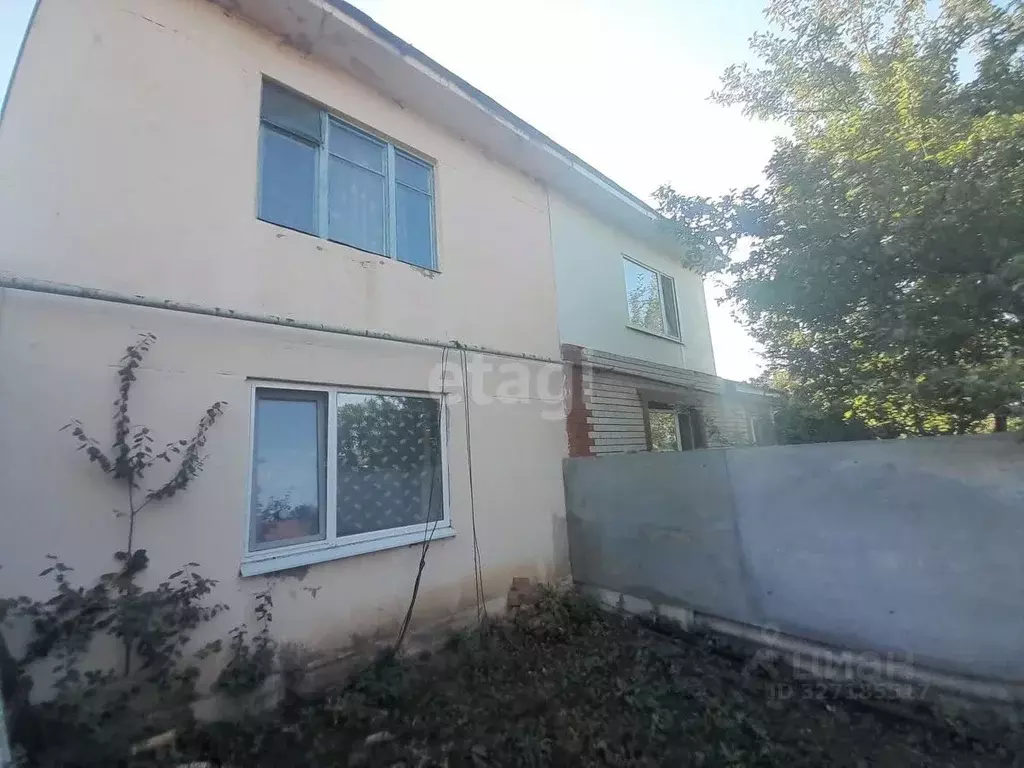 Дом в Саратовская область, Балашовский район, пос. Первомайский ... - Фото 1