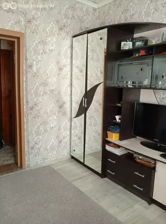3-комнатная квартира: посёлок Озерки, Ленинская улица, 6 (62.1 м) - Фото 1