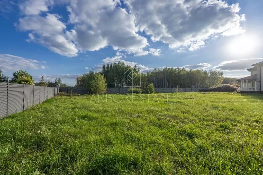 Участок в Московская область, Красногорск городской округ, д. ... - Фото 2