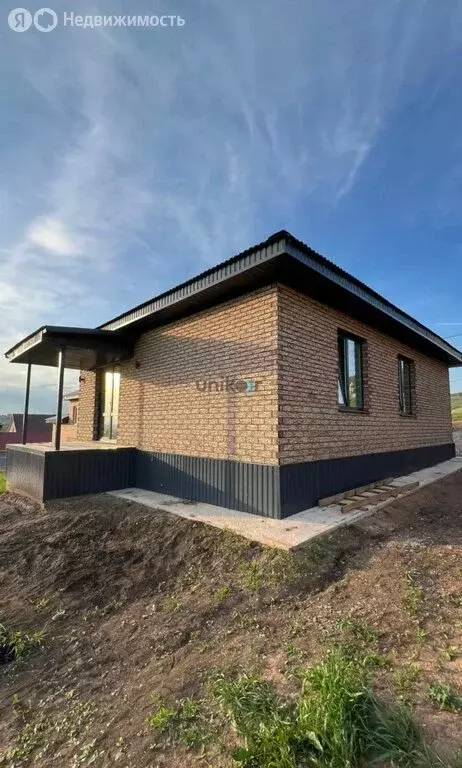 Дом в Уруссу, улица Евгения Цыганова (100 м) - Фото 2