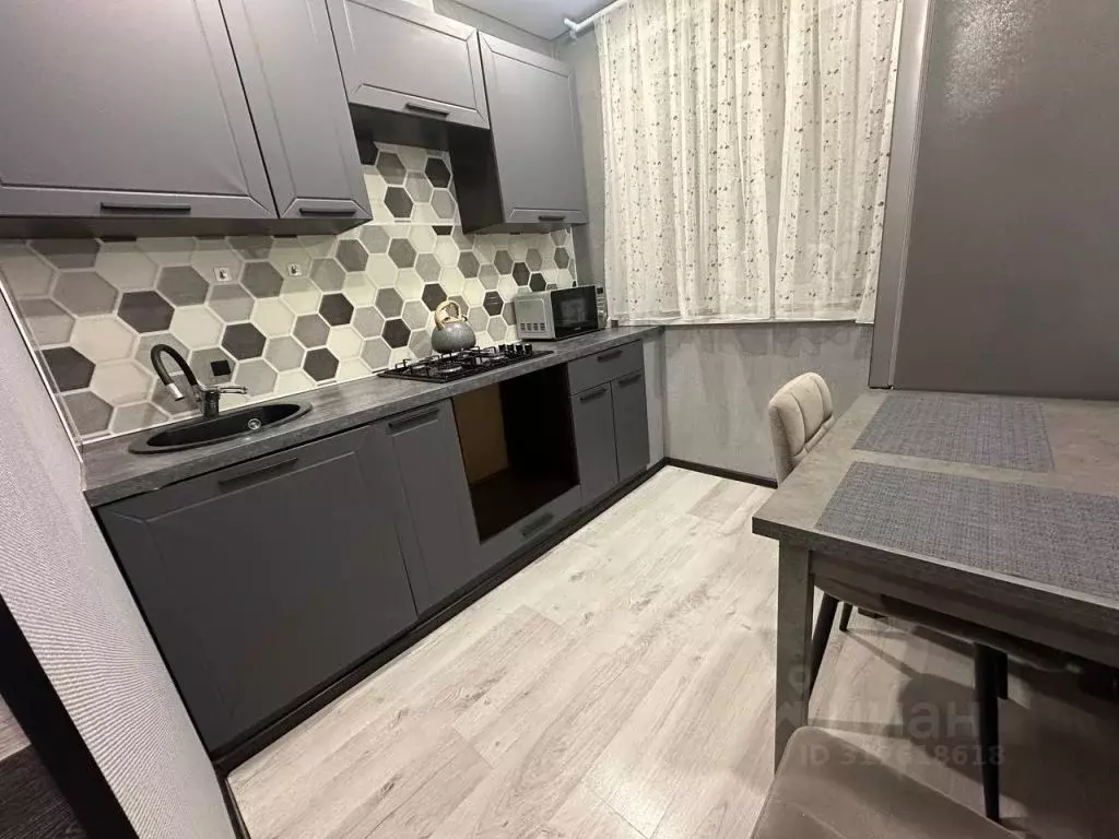 1-к кв. Тверская область, Тверь просп. Победы, 76 (30.2 м) - Фото 1