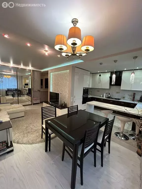 3-комнатная квартира: Тула, улица Галкина, 23 (66.6 м) - Фото 1