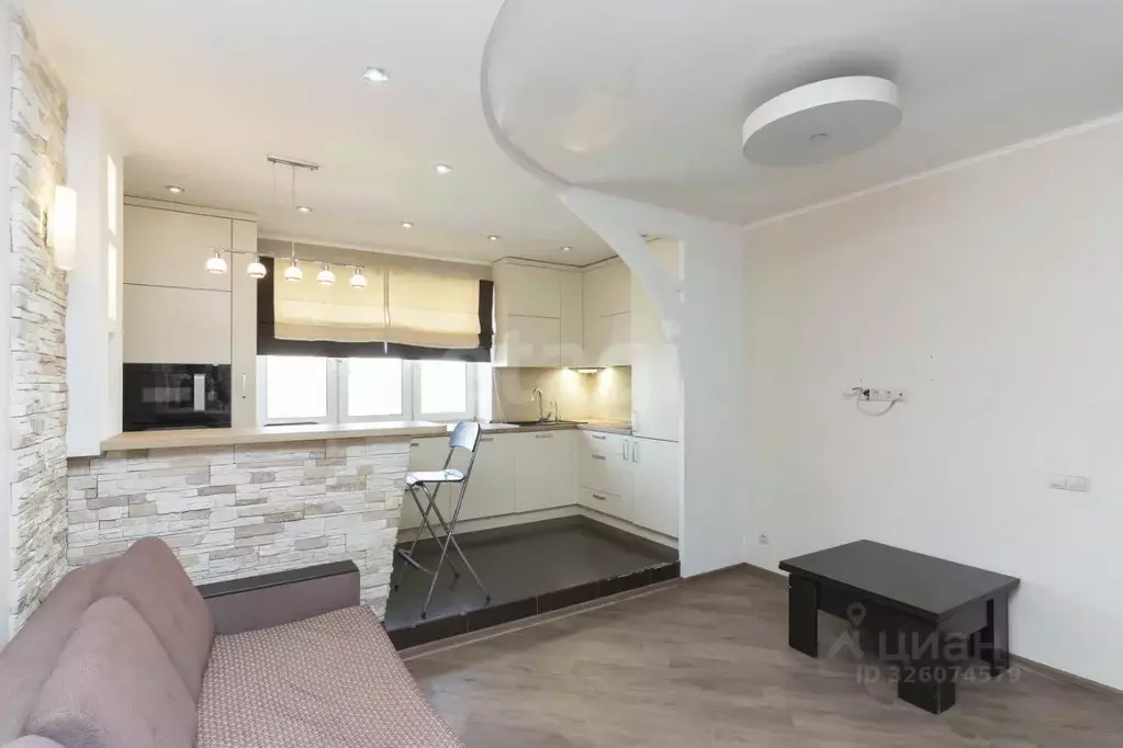 2-к кв. Тюменская область, Тюмень ул. Михаила Сперанского, 17 (56.7 м) - Фото 1