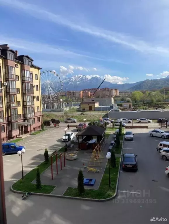 2-к кв. Северная Осетия, Владикавказ ул. Шамиля Джикаева, 1 (70.0 м) - Фото 0
