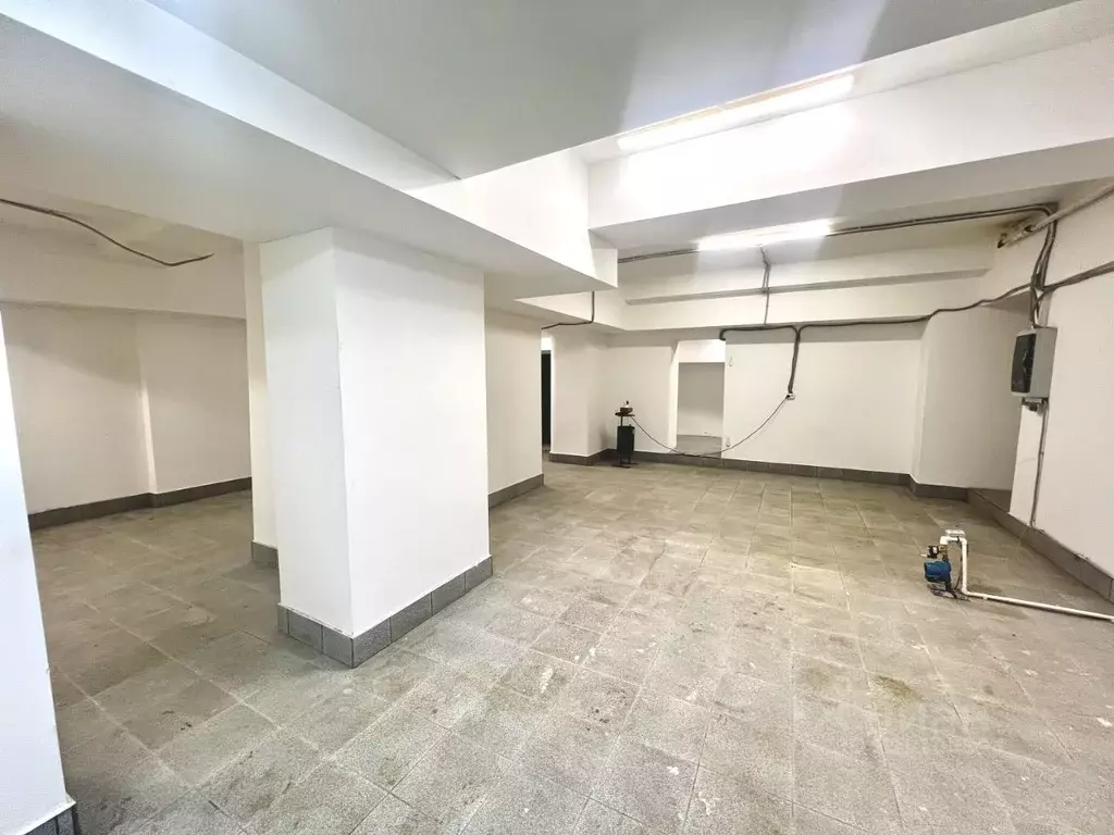 Помещение свободного назначения в Москва ул. Земляной Вал, 39/1С1 (84 ... - Фото 1