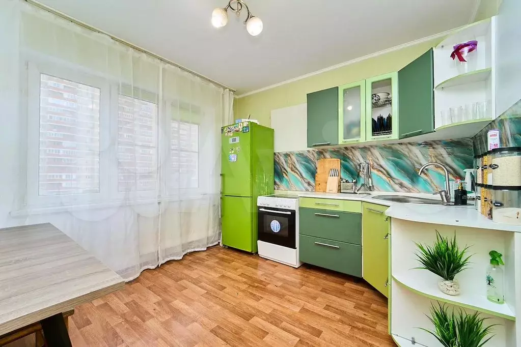 2-к. квартира, 54 м, 3/16 эт. - Фото 1