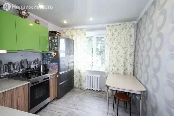 4-комнатная квартира: Тобольск, микрорайон 7А, 2А (78 м) - Фото 0