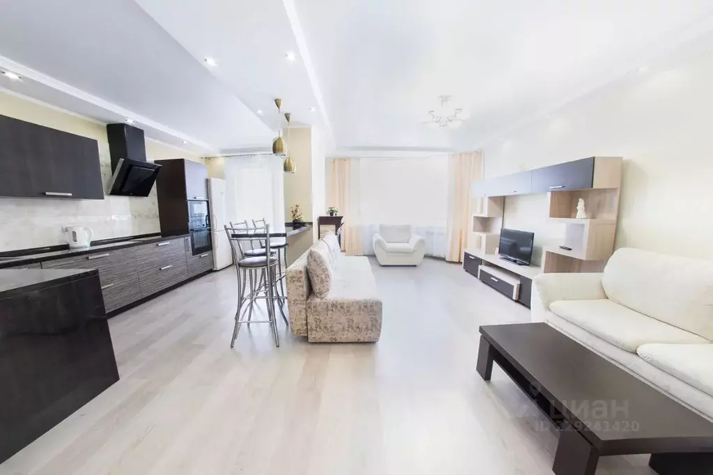 Студия Саратовская область, Саратов ул. Имени И.В. Мичурина, 55/61 ... - Фото 1