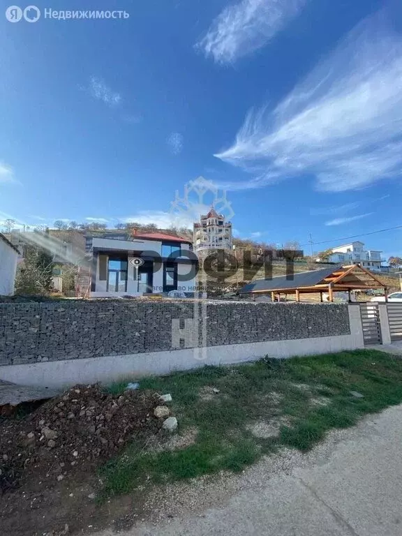 Дом в Малореченское, улица Рамазанова (212.3 м) - Фото 1