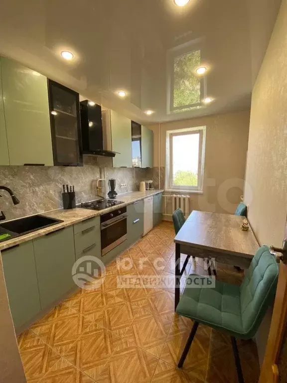 2-к. квартира, 65 м, 7/9 эт. - Фото 0