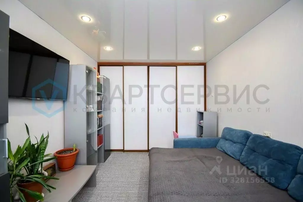 3-к кв. Омская область, Омск Заозерный мкр, ул. Сергея Тюленина, 1 ... - Фото 1