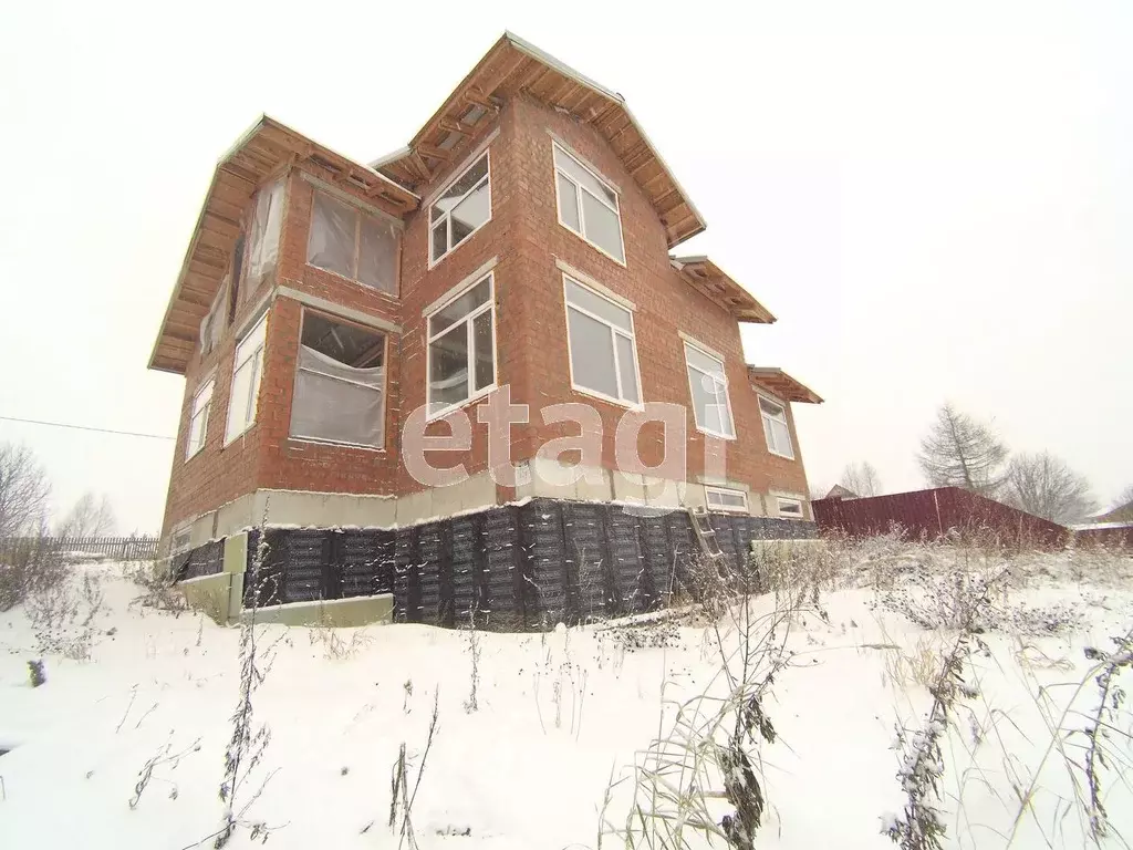 Дом в Коми, Сыктывкар Изкар кв-л,  (300 м) - Фото 1