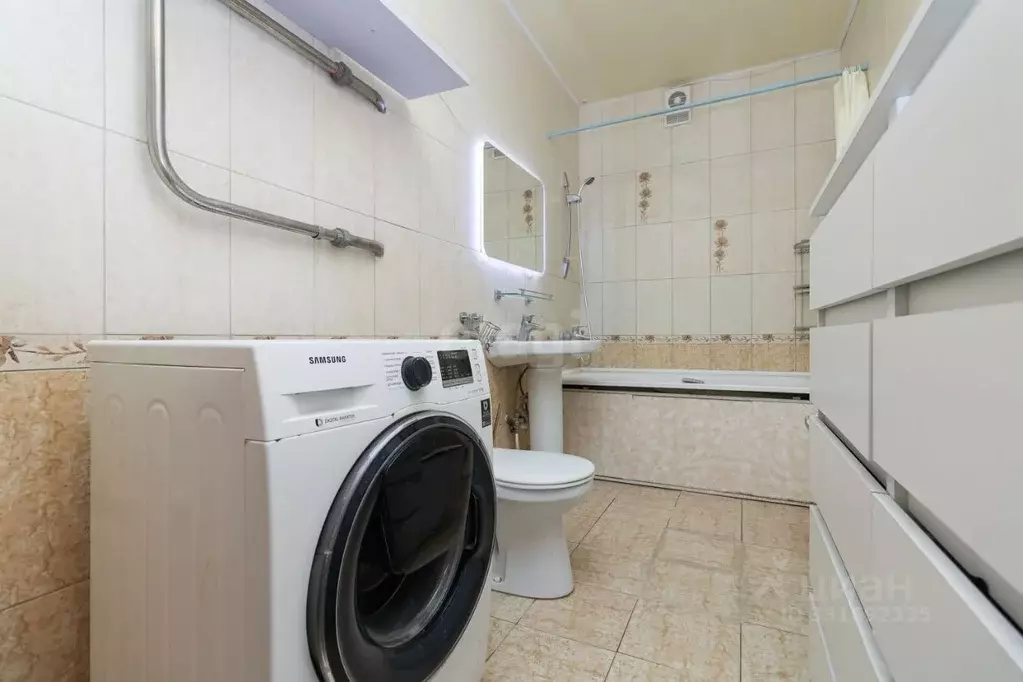 1-к кв. Тюменская область, Тюмень ул. Газовиков, 41к1 (42.6 м) - Фото 0