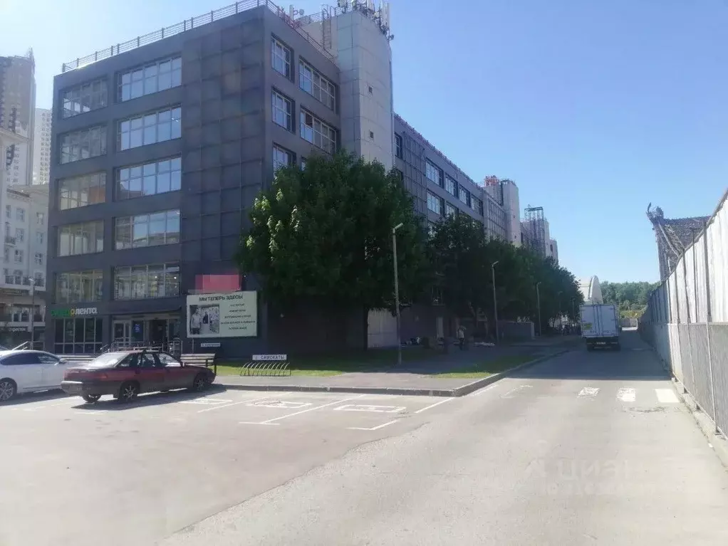 Помещение свободного назначения в Московская область, Красногорск бул. ... - Фото 0