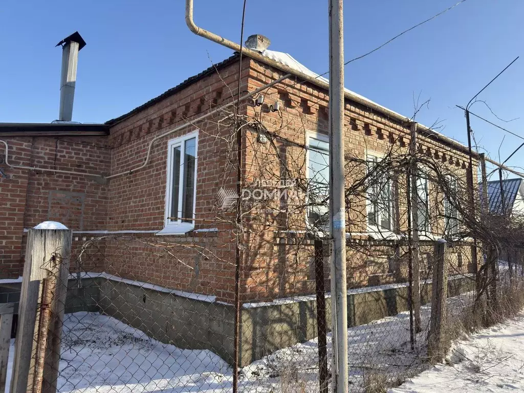 Дом в Ростовская область, Октябрьский район, Красюковская сл. ул. ... - Фото 1